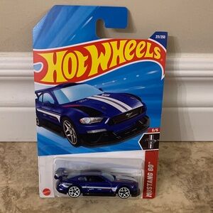 Hot Wheels ‘18 Mustang GT Custom Ford 60 5/5 211/250 NEW